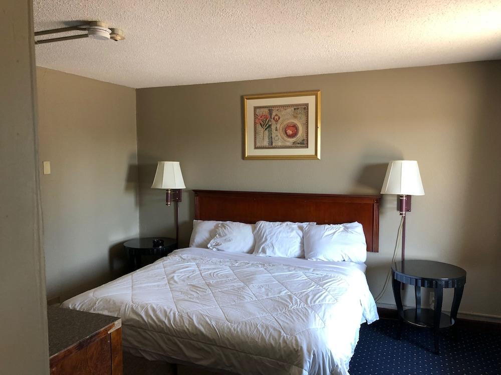 Whalers Inn And Suites New Bedford Extérieur photo