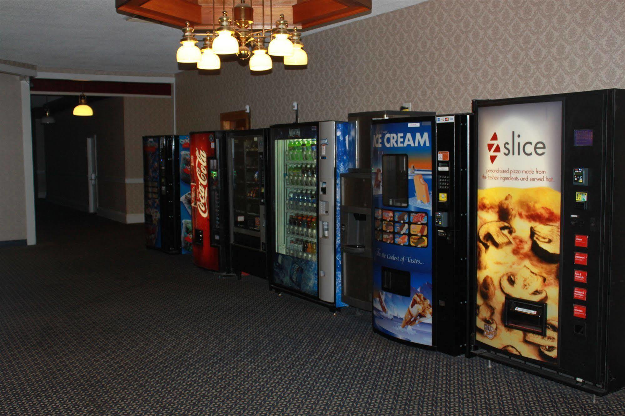 Whalers Inn And Suites New Bedford Extérieur photo